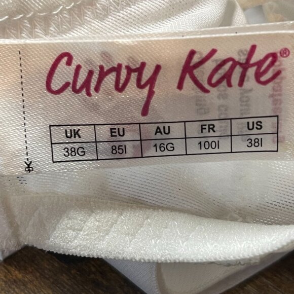 Beautiful white 38I bra - Picture 4 of 4